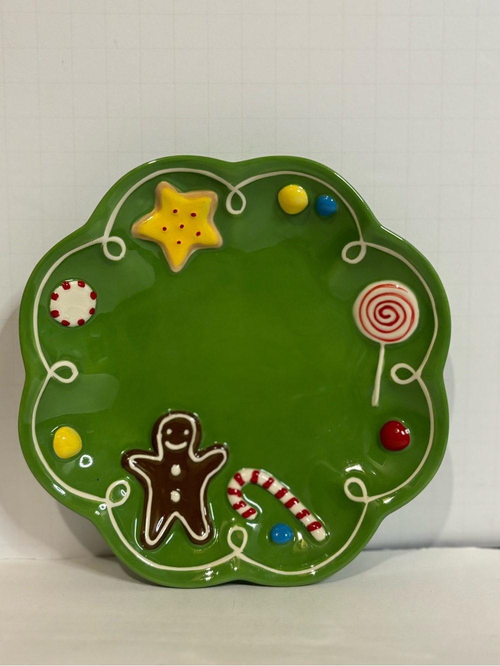 Hallmark Green Holiday Candy & Gingerbread Decorative small Plate